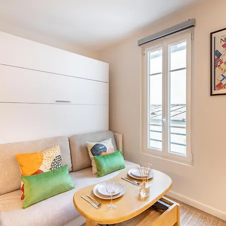 Stunning Tiny - 5 Min To Eiffel Tower - Free Off-site Parking