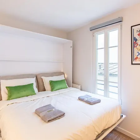 Stunning Tiny - 5 Min To Eiffel Tower - Free Off-site Parking